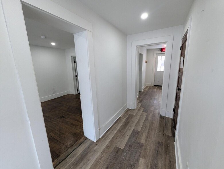 More Photos Of 623 Concord Ave, Saint Johnsbury Office For Lease