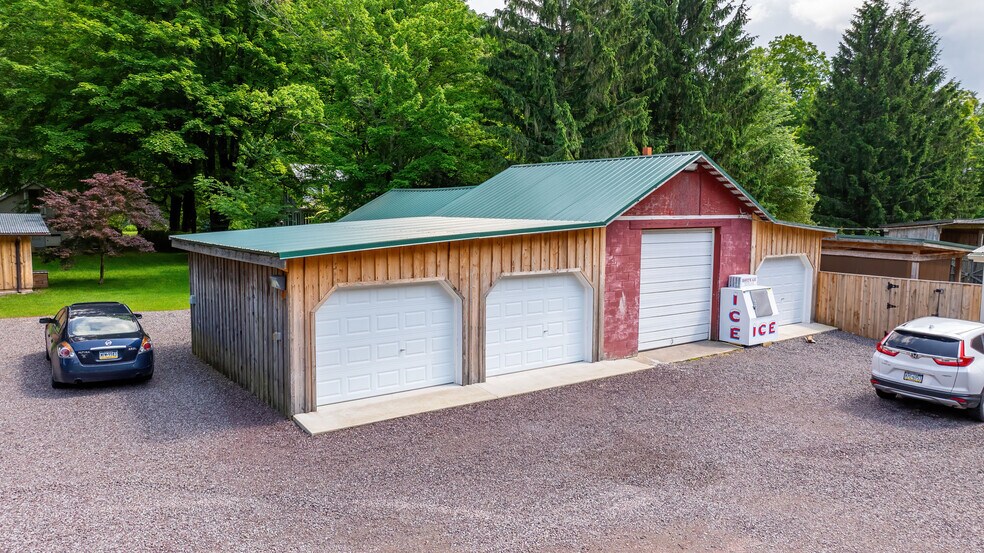 More Photos Of 184 Jamison City Rd, Benton Restaurant For Sale