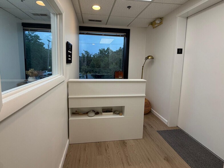 More Photos Of 37 Congers Rd, New City Office For Lease