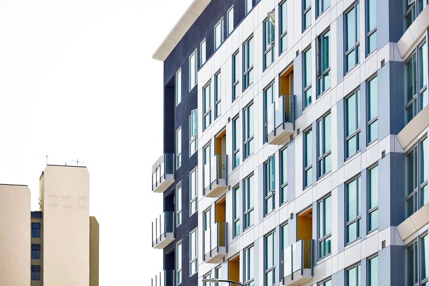 More Photos Of 1889 Harrison St, Oakland Apartments For Lease