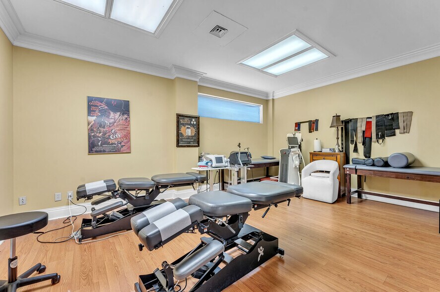 More Photos Of 2906 N Ocoee St, Cleveland Office For Sale