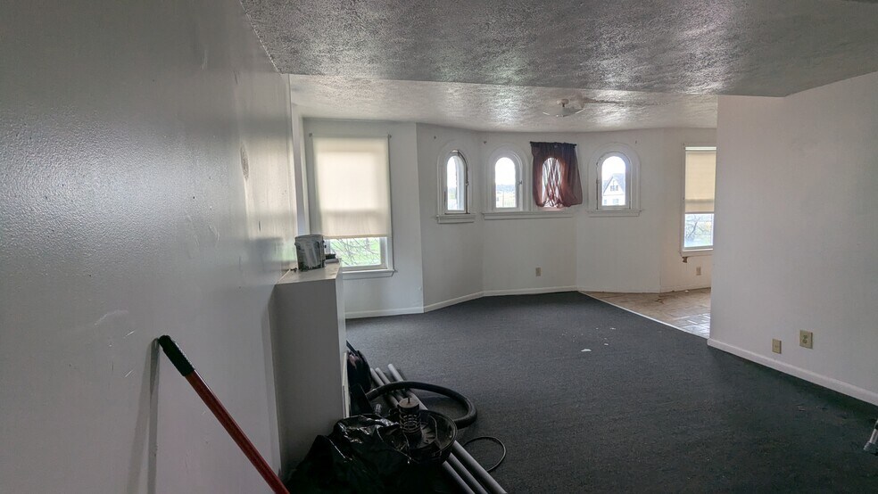 More Photos Of 315 Lowell St, Pittsburgh Apartments For Sale