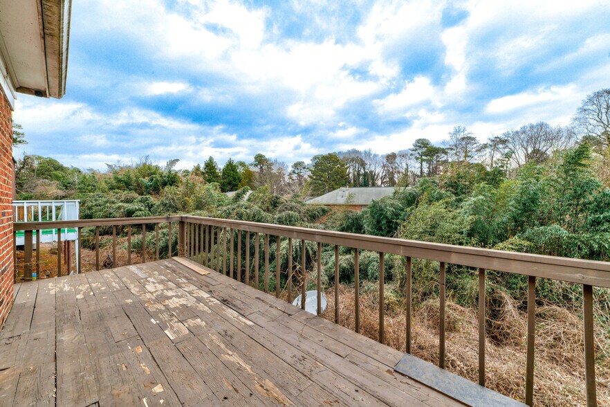 More Photos Of 2893 Mountain Industrial Blvd, Tucker Office For Sale