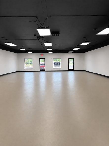 More Photos Of 1170 N Wooster Ave, Strasburg Unknown For Lease