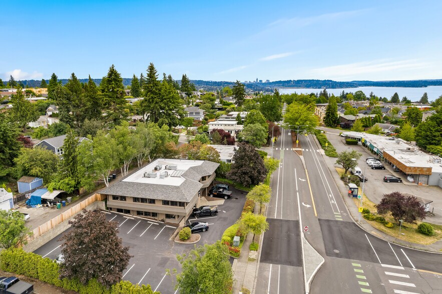 More Photos Of 1524 Market St, Kirkland Office For Lease