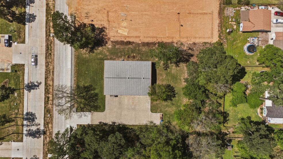 More Photos Of 32402 Tamina Rd, Magnolia Warehouse For Sale