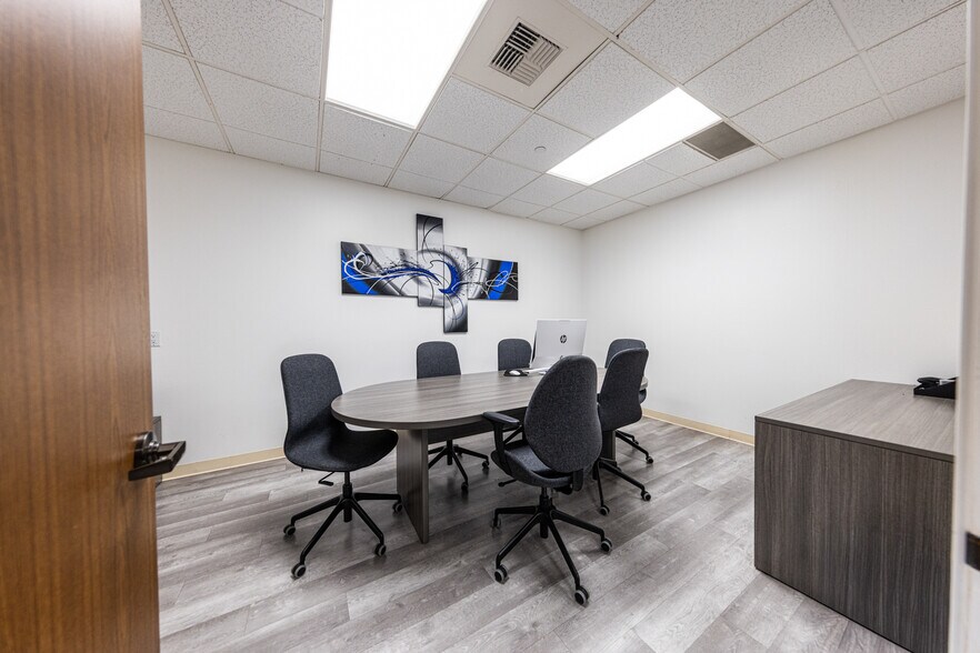 More Photos Of 11777 San Vicente Blvd, Los Angeles Office For Lease