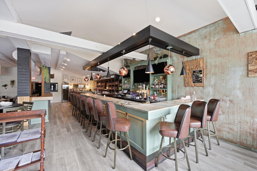 More Photos Of 453 Center St, Lewiston Restaurant For Lease