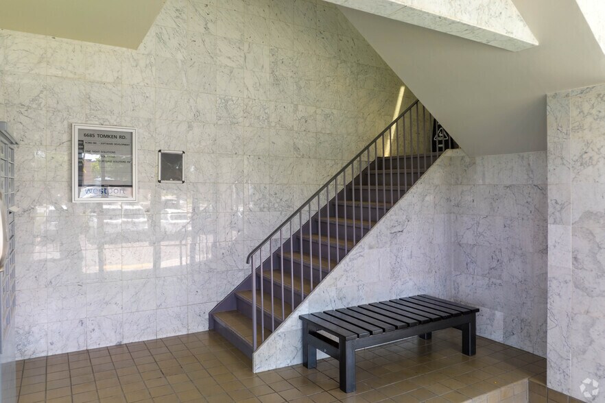 More Photos Of 6625 Tomken Rd, Mississauga Unknown For Lease