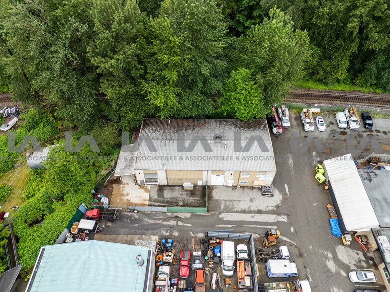 More Photos Of 2727 Dixon St, Port Coquitlam Industrial For Sale