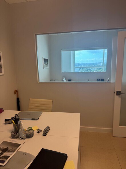 More Photos Of 175 SW 7th St, Miami Medical For Lease