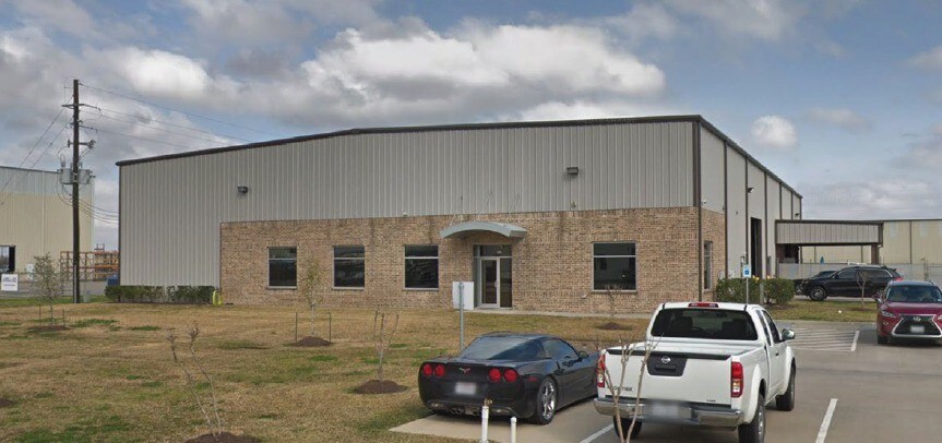 Primary Photo Of 532 Stonegate Dr, Katy Warehouse For Lease