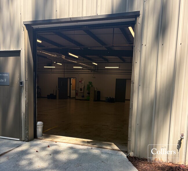 More Photos Of 1007 Bankton Cir, Hanahan Flex For Lease