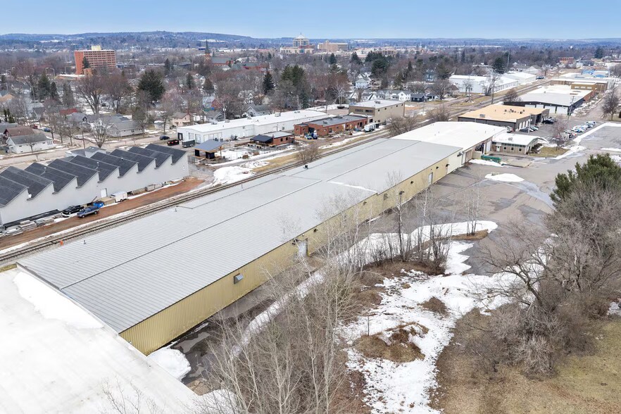 More Photos Of 930 Single Ave, Wausau Manufacturing For Lease