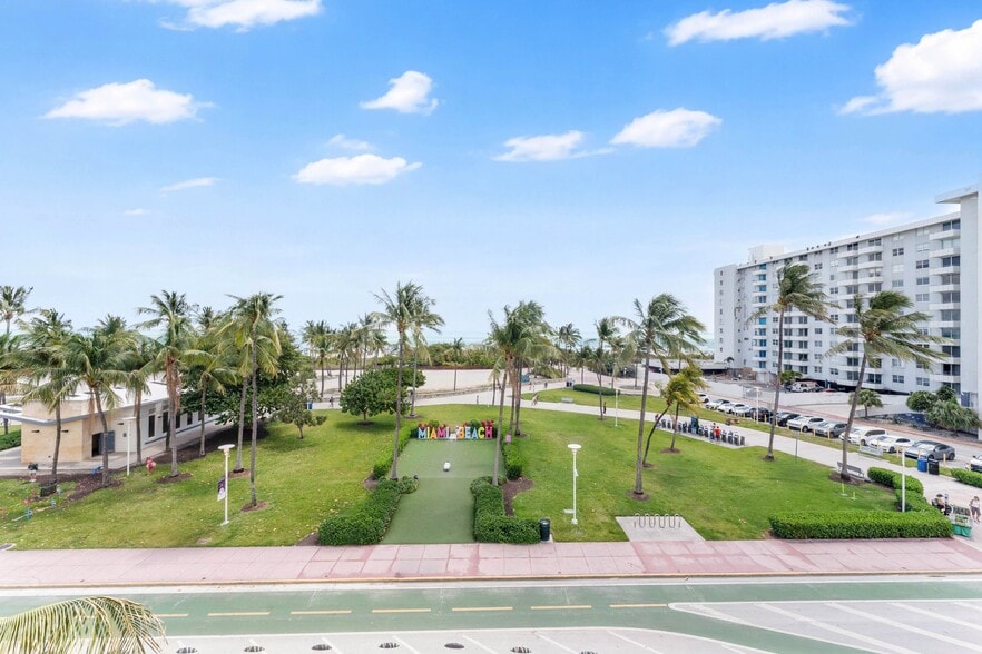 More Photos Of 524 Ocean Dr, Miami Beach Hotel For Sale