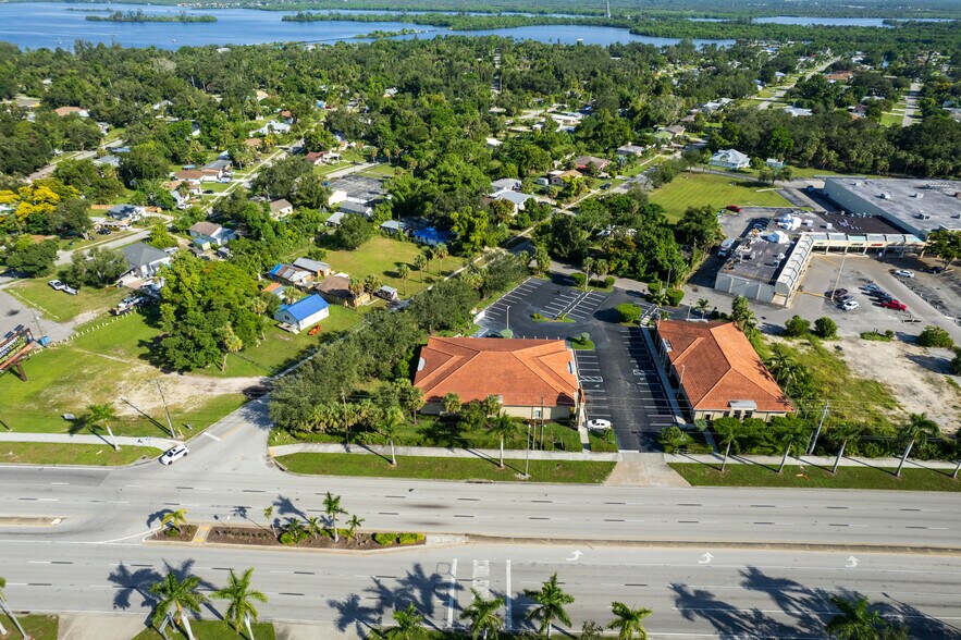 More Photos Of 4857 Palm Beach Blvd, Fort Myers Office For Lease