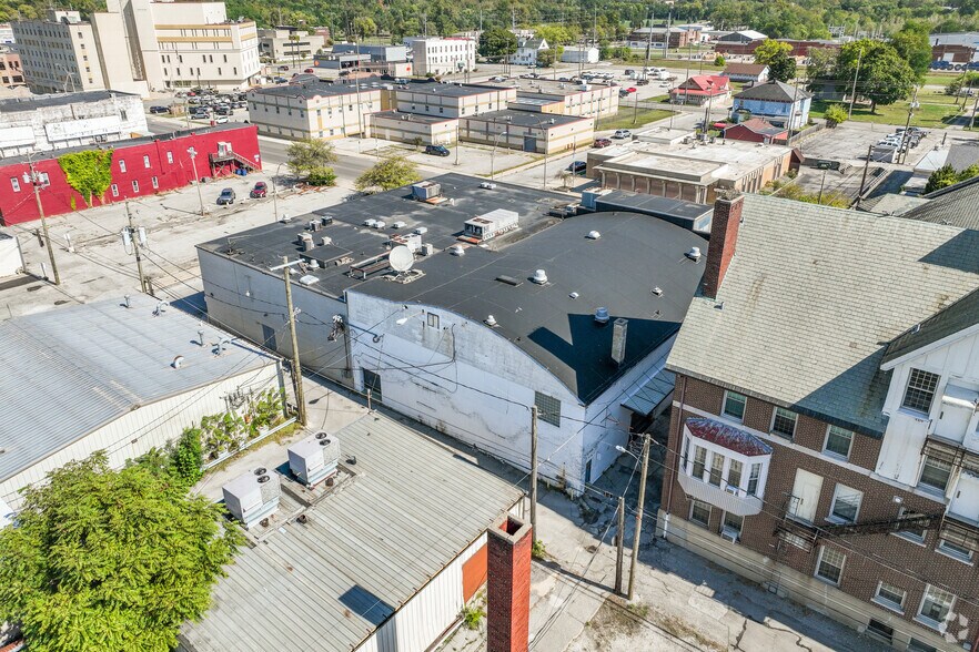 More Photos Of 610 S Adams St, Marion Industrial For Sale