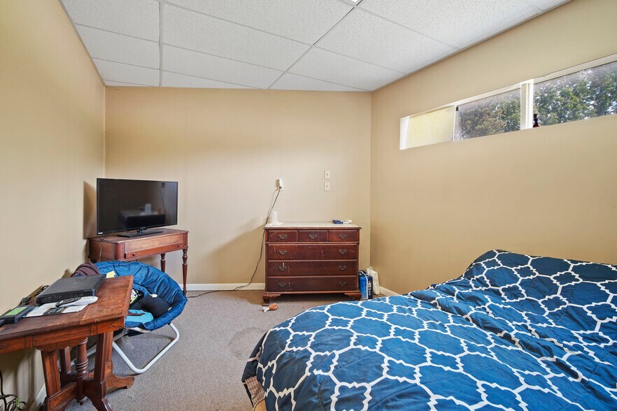 More Photos Of 3980 Ann Arbor Rd, Jackson Light Manufacturing For Sale