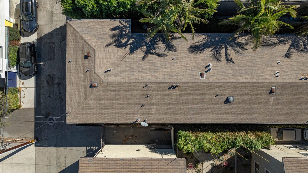 More Photos Of 614 6th Ave, Venice Apartments For Sale