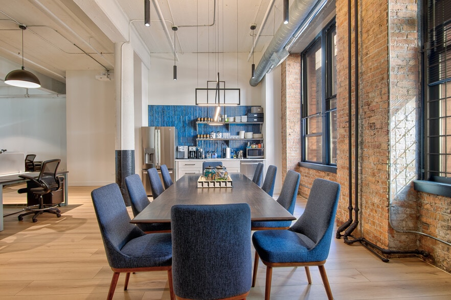 More Photos Of 727 S Dearborn St, Chicago Apartments For Sale