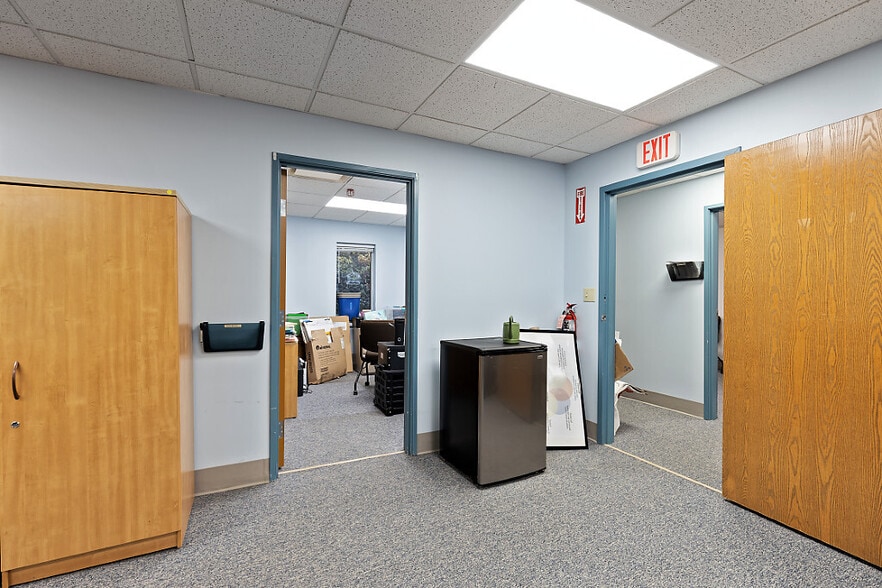 More Photos Of 219 Capitol St, Augusta Office For Lease