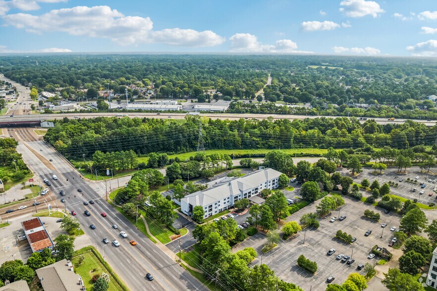 More Photos Of 3076 Kirby Pky, Memphis Hotel For Sale