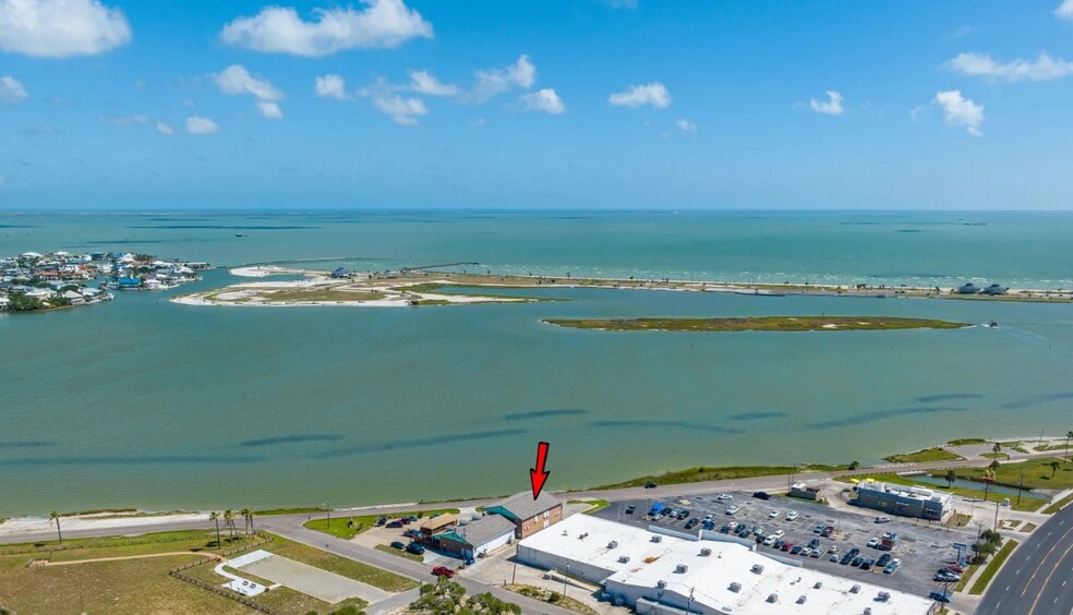 More Photos Of 1325 Broadway St, Rockport Apartments For Sale