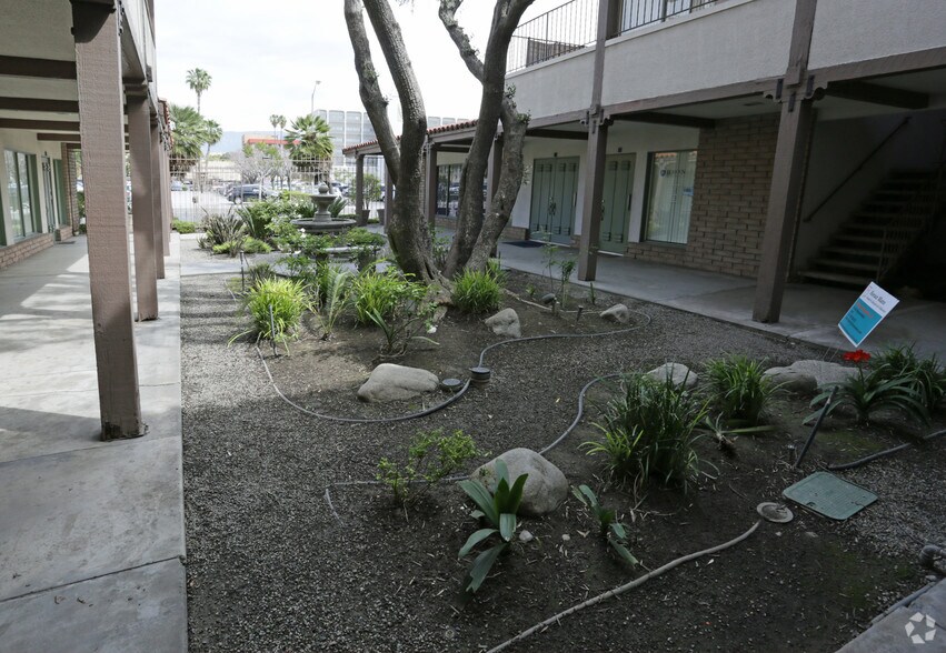 More Photos Of 357 W 2nd St, San Bernardino Office For Lease