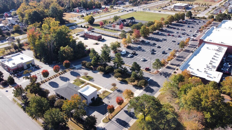 More Photos Of 159 Eagle Harbor Pky, Carrollton Medical For Sale