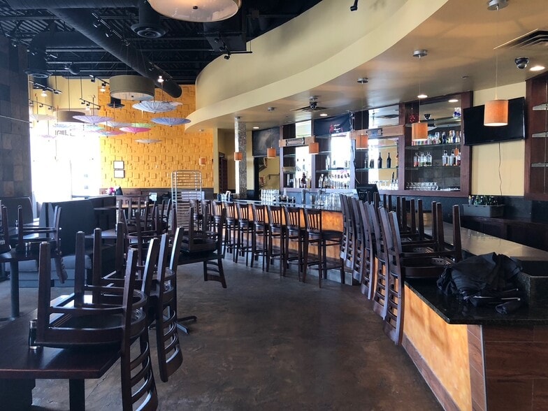 More Photos Of 10060 City Walk Dr, Woodbury General Retail For Lease