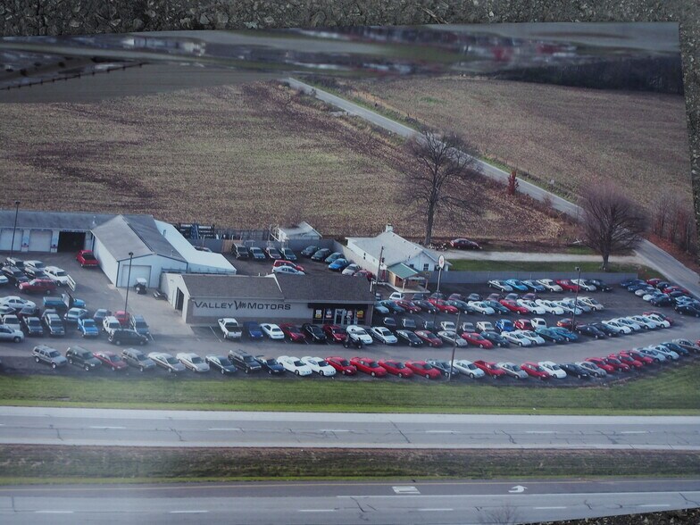 More Photos Of 9430 N Karen Dr, Mooresville Light Distribution For Lease