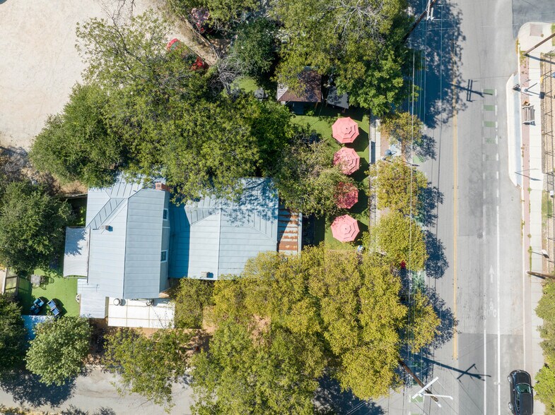 More Photos Of 1102 S Alamo St, San Antonio Storefront Retail Office For Sale