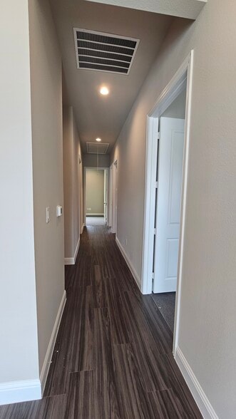 More Photos Of 3951 Alma Rd, McKinney Office For Sale