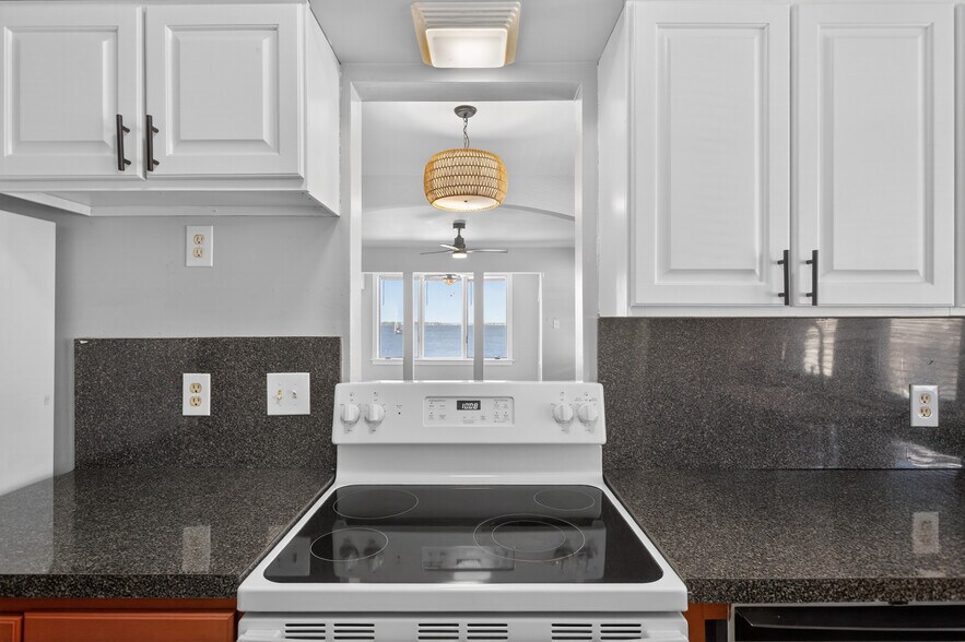 More Photos Of 1710 River Rd, Jacksonville Apartments For Sale