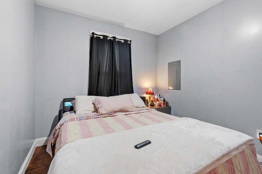 More Photos Of 22 Goddard St, Southbridge Apartments For Sale