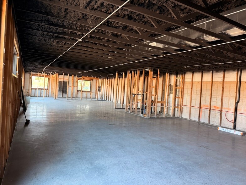 More Photos Of 7821 E Wrightstown Rd, Tucson Freestanding For Sale