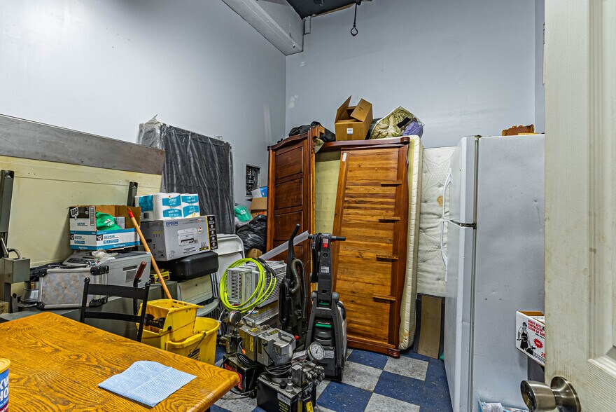 More Photos Of 161 Abington Ave, Newark Warehouse For Sale