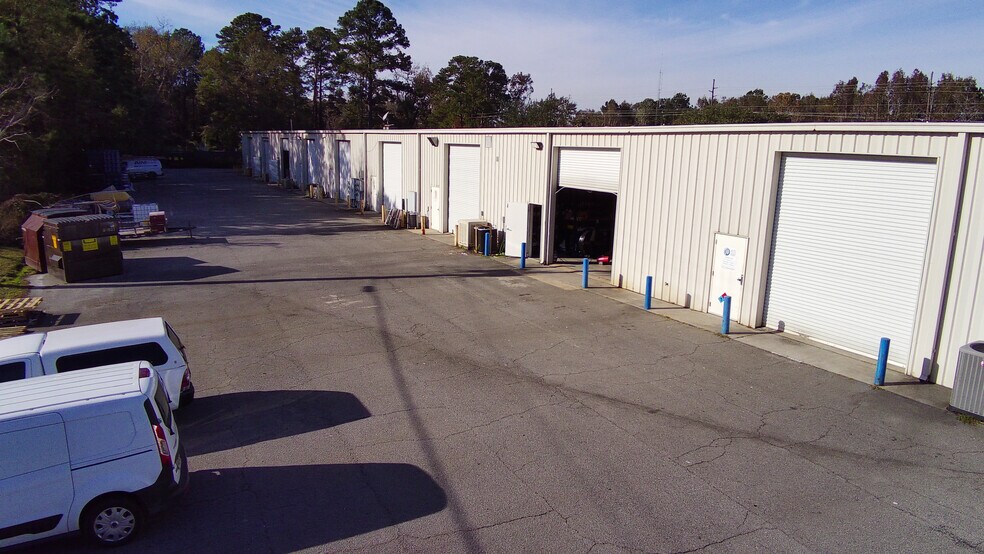 More Photos Of 3911 Old Louisville Rd, Savannah Warehouse For Lease