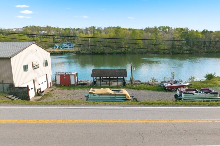 More Photos Of 490 Fort Martin Rd, Maidsville Flex For Sale
