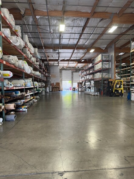 More Photos Of 14160 SW 72nd Ave, Tigard Warehouse For Lease