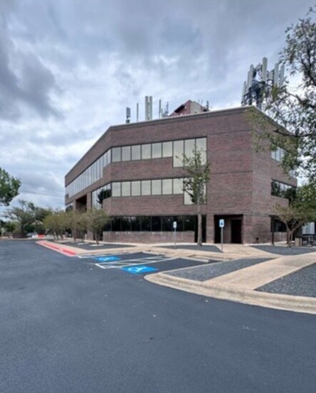 More Photos Of 4505 Spicewood Springs Rd, Austin Office For Lease