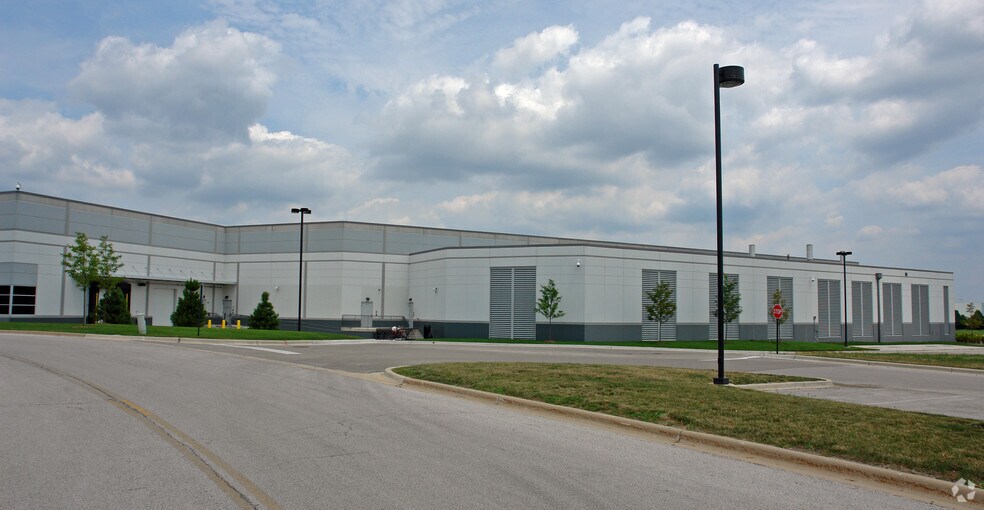 More Photos Of 4267 Meridian Pky, Aurora Industrial For Lease
