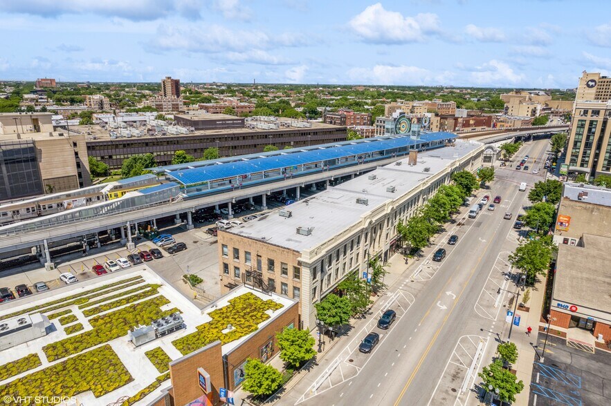 More Photos Of 4554 N Broadway, Chicago Office For Sale