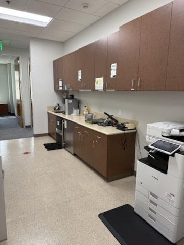 More Photos Of 11117 River Run Blvd, Bakersfield Office For Lease