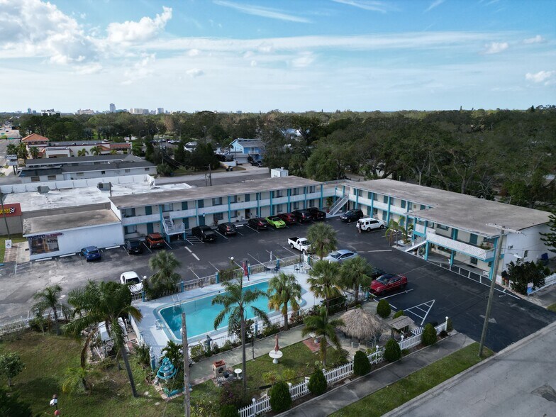 More Photos Of 1630 Gulf To Bay Blvd, Clearwater Hotel For Sale