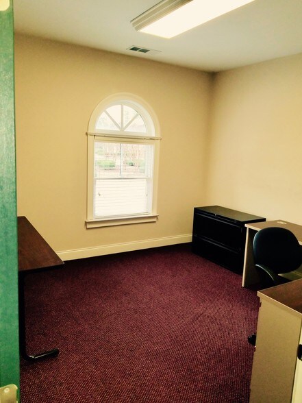 More Photos Of 5400 Laurel Springs Pky, Suwanee Office For Sale