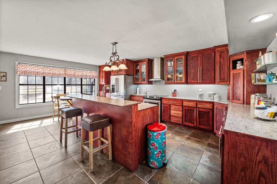 More Photos Of 3825 TX-154 Hwy, Quitman Office Residential For Sale