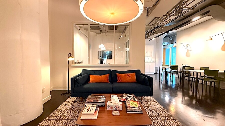 More Photos Of 119 Spadina Ave, Toronto Loft Creative Space For Lease