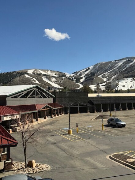 More Photos Of 1776-1780 Park Ave, Park City Unknown For Lease