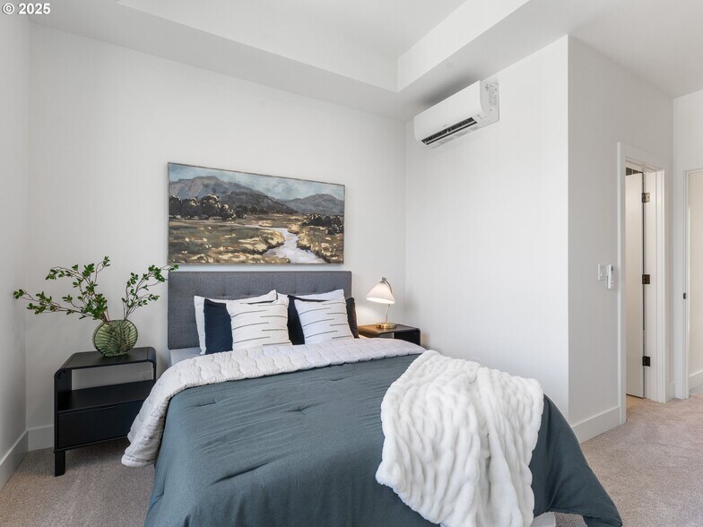 More Photos Of 6014 Mason St, Portland Multifamily For Sale